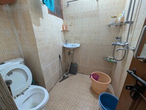 Bathroom in 2 BHK Builder Floor at Sector 31 – for Rent