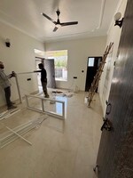 3 BHK 250 Sq.Yd. Independent House in Sector 61