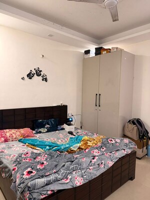 Bedroom in 2 BHK Builder Floor at Sector 45 – for Rent