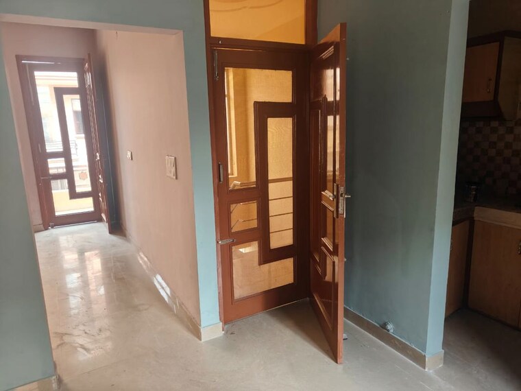 Room, shiva-enclave-zirakpur 4 Bedroom 109 Sq.Yd. Independent House In Patiala Road Zirakpur 10344086