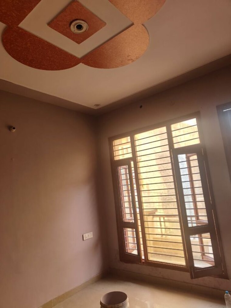 Room, shiva-enclave-zirakpur 4 Bedroom 109 Sq.Yd. Independent House In Patiala Road Zirakpur 10344086