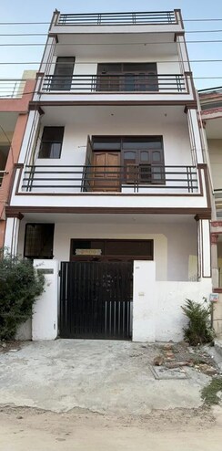 1.5 BHK Apartment For Rent in Palm Residency Chhatarpur