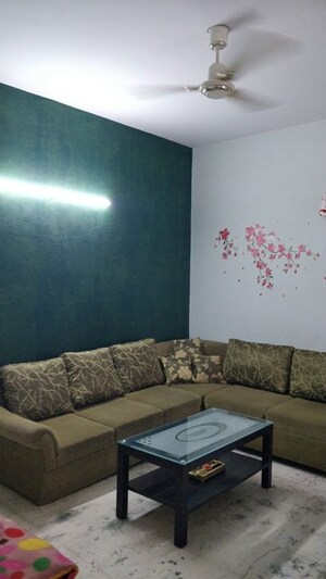 Living Room in 2 BHK Apartment at Jayanagar – for Rent
