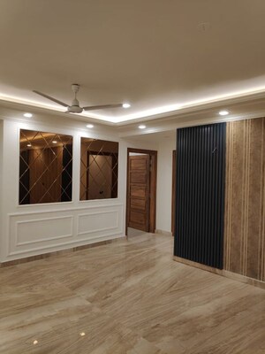 Building Lobby in 4 BHK Builder Floor at Parklands, Sector 85 – for Sale
