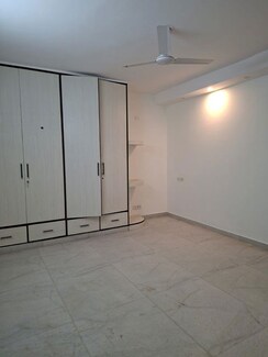 2 BHK Builder Floor For Rent in Sarvapriya Vihar