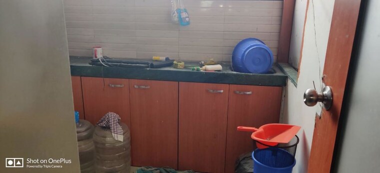 Bathroom, gajra-g-square-business-park Commercial Office Space 1050 Sq.Ft. In Vashi Sector 30a Navi Mumbai 10344156