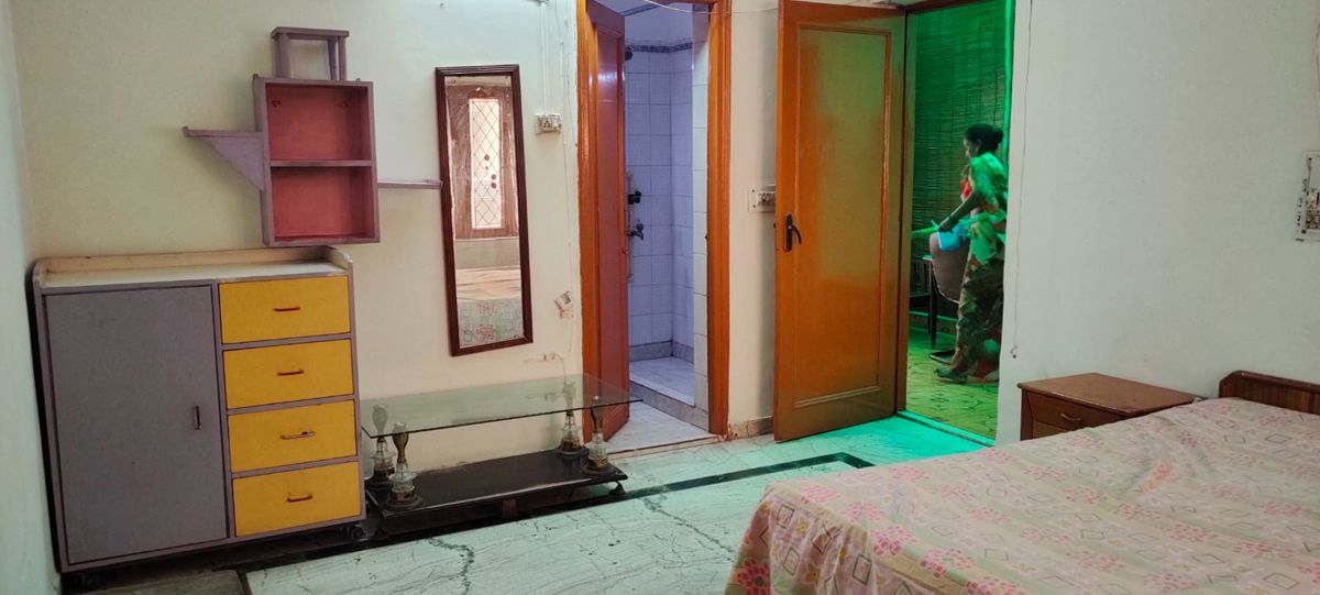 2.5 BHK + Pooja Room,Servant Room,Study Room,Extra Room,Store Room Villa For Rent in Arun Vihar