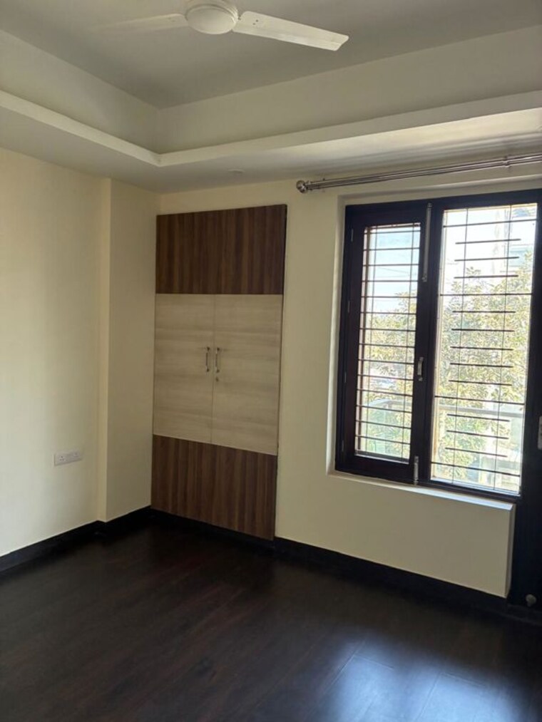 Room, bernard-homes 1 RK 80 Sq.Yd. Builder Floor In Sector 17a Yamuna Expressway Greater Noida 10344180