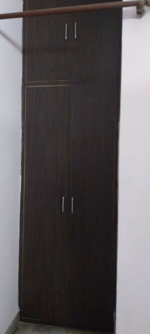 Furnished Amenities in 3.5 BHK Villa at Sector 31 – for Rent