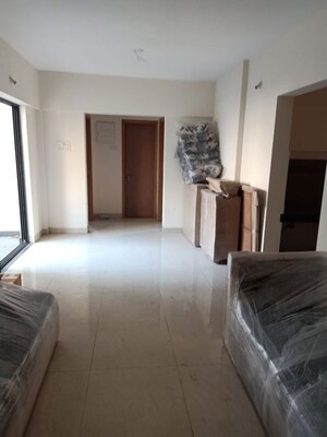 2 BHK Apartment For Rent in Raheja Vistas Phase 3, Mohammadwadi