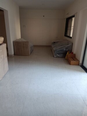 Room in 2 BHK Apartment at Raheja Vistas Phase 3, Mohammadwadi – for Rent