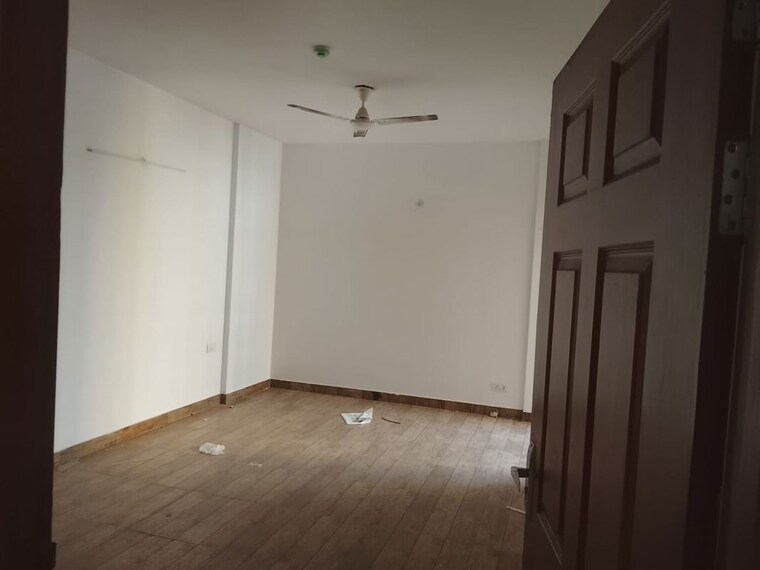 Room, purvanchal-royal-city-ii 3 Bedroom 1349 Sq.Ft. Apartment In Chi V Greater Noida Greater Noida 10344232
