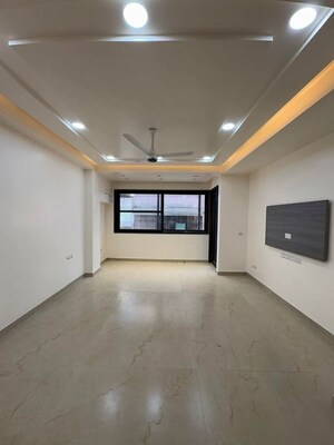 3 BHK Apartment For Rent in Lok Vihar
