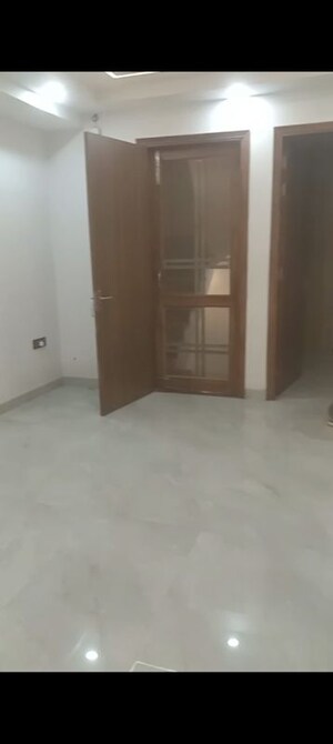 Room in 2 BHK Builder Floor at Sai Kunj New Palam  vihar, New Palam Vihar Phase 3 – for Rent