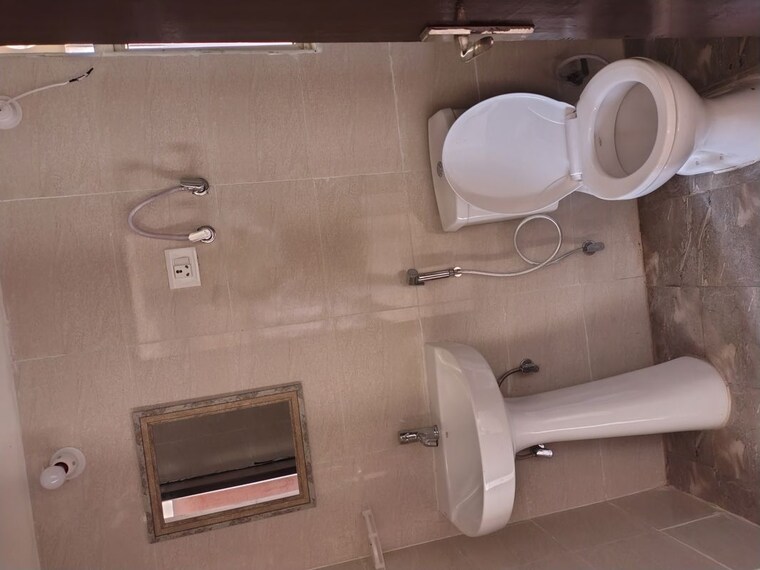 Bathroom, amrapali-terrace-homes 2 Bedroom 990 Sq.Ft. Apartment In Tech Zone 4 Greater Noida Greater Noida 10344335