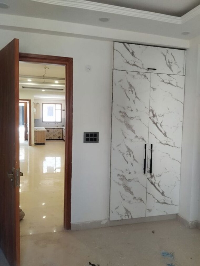 Room, bptp-discovery-park 3.5 Bedroom 2038 Sq.Ft. Apartment In Sector 80 Faridabad 10344365