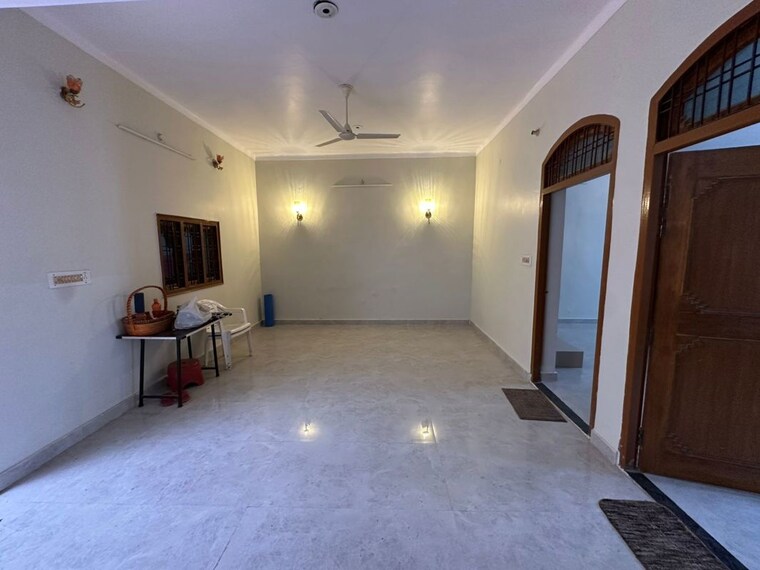 Room, indira nagar 3 Bedroom 1400 Sq.Ft. Builder Floor In Indira Nagar Lucknow 10344448