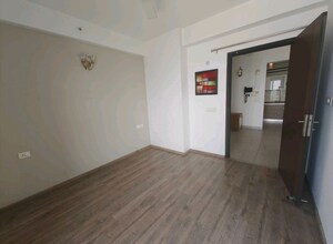 Room in 3 BHK Apartment at ABA Cleo County, Sector 121 – for Rent