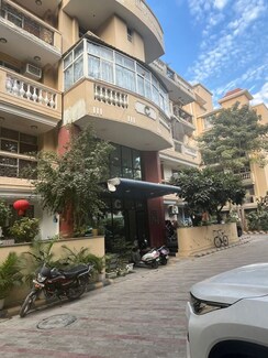3 BHK + Servant Room Apartment For Rent in Parsvnath Green Ville