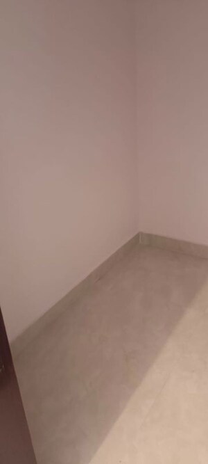 Room in 1 BHK Builder Floor at Indira Nagar – for Rent