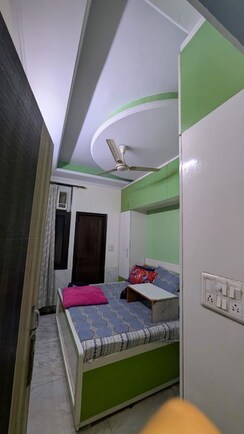 3 BHK + Extra Room Builder Floor For Rent in Shakti Khand IV