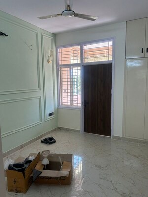 Room in 4 BHK Builder Floor at Eros Rosewood City, Sector 49 – for Rent