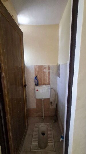 Bathroom in 1 BHK Apartment at Sector 10 Greater Noida – for Sale