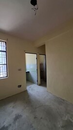 1 BHK 30 Sq.Mt. Apartment in Sector 10 Greater Noida