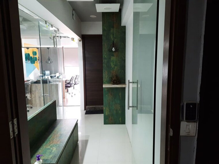 undefined, thaltej Commercial Office Space 850 Sq.Ft. In Thaltej Ahmedabad 10344527