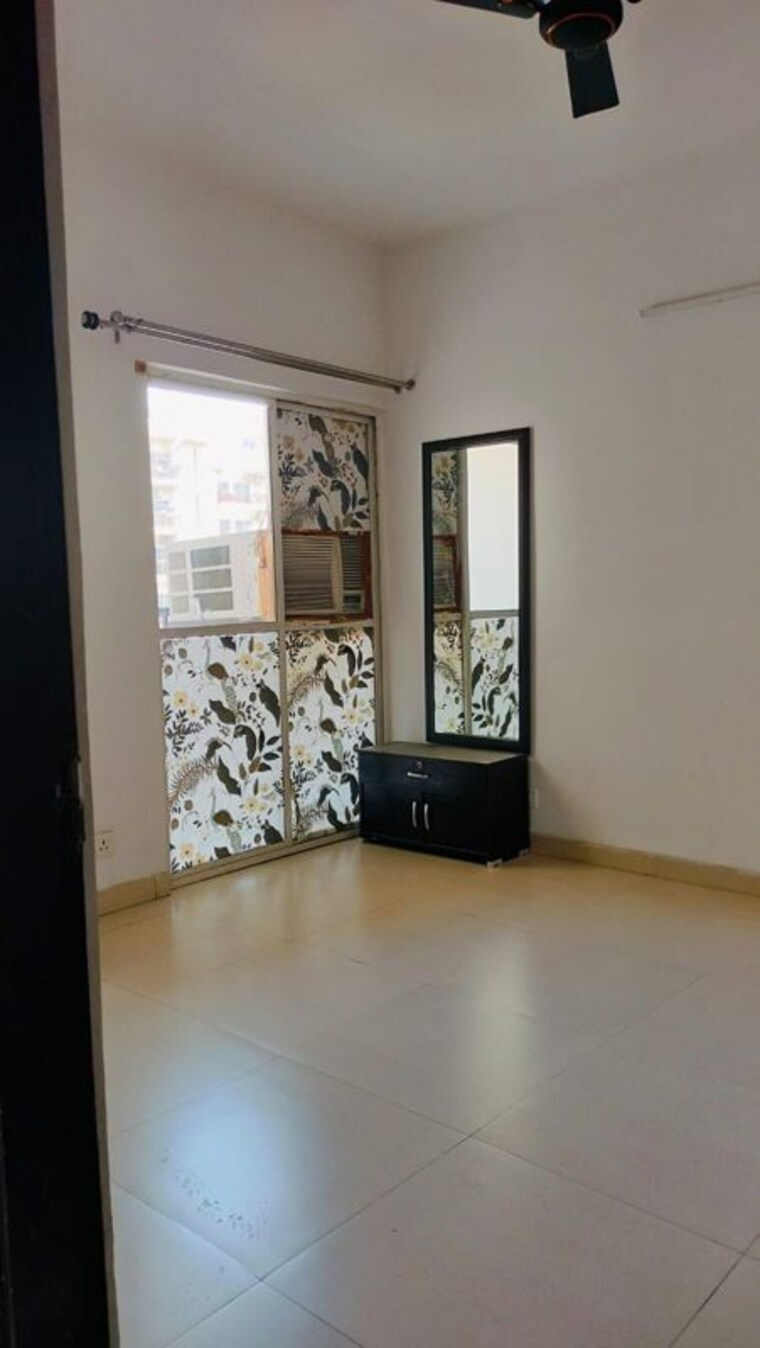 Room, amb-selfie-walk 1 Bedroom 150 Sq.Ft. Builder Floor In Sector 88 Gurgaon 10344555