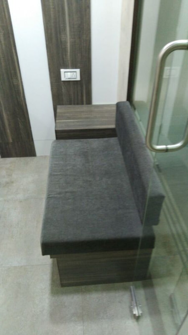 undefined, thaltej Commercial Office Space 900 Sq.Ft. In Thaltej Ahmedabad 10344563