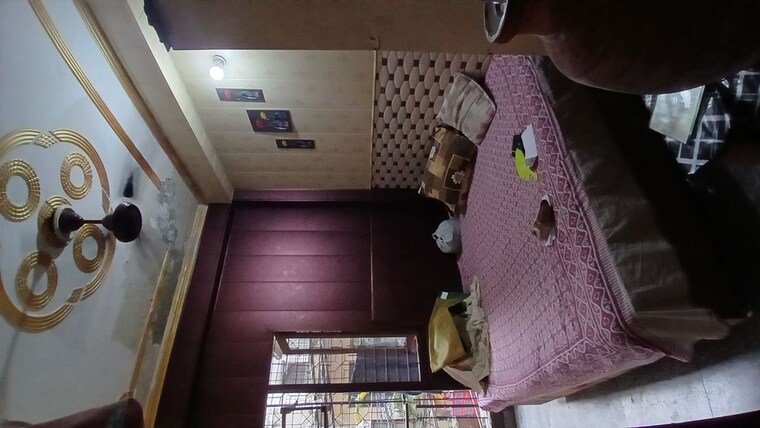 undefined, zakir nagar 3 Bedroom 100 Sq.Yd. Apartment In Zakir Nagar Delhi 10344626