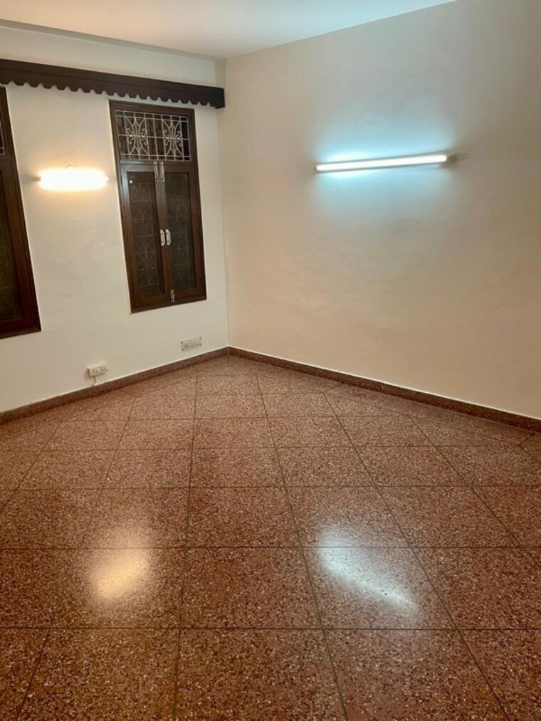Room, new friends colony 2 Bedroom 1500 Sq.Ft. Apartment In New Friends Colony Delhi 10344640