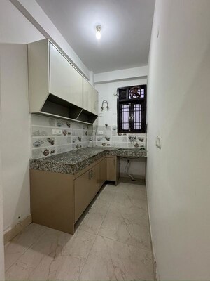 Kitchen in 1 BHK Builder Floor at Maidan Garhi – for Rent