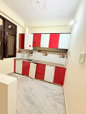 Kitchen in 1 BHK Builder Floor at Maidan Garhi – for Rent