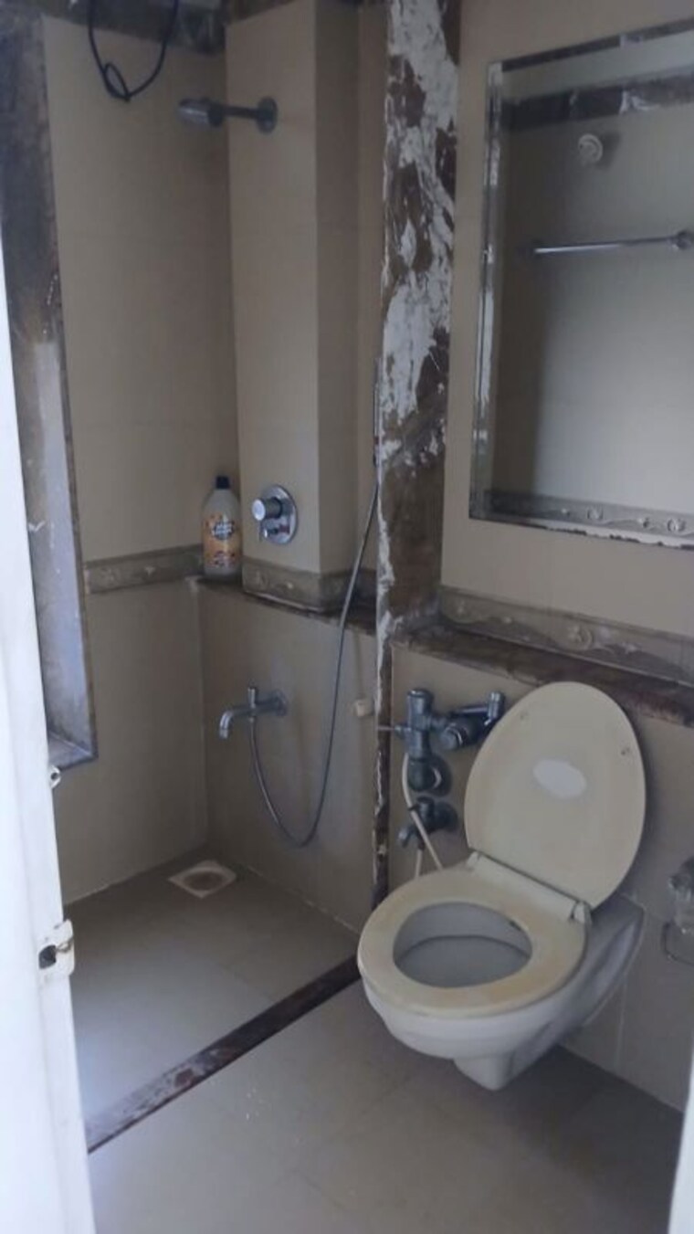 Bathroom, raheja-acropolis 3 Bedroom 900 Sq.Ft. Apartment In Deonar Mumbai 10344658