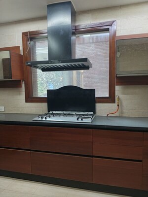 Furnished Amenities in 4 BHK Apartment at Vasant Vihar – for Rent