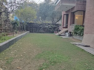 4 BHK Apartment – Garden View at Vasant Vihar - for Rent