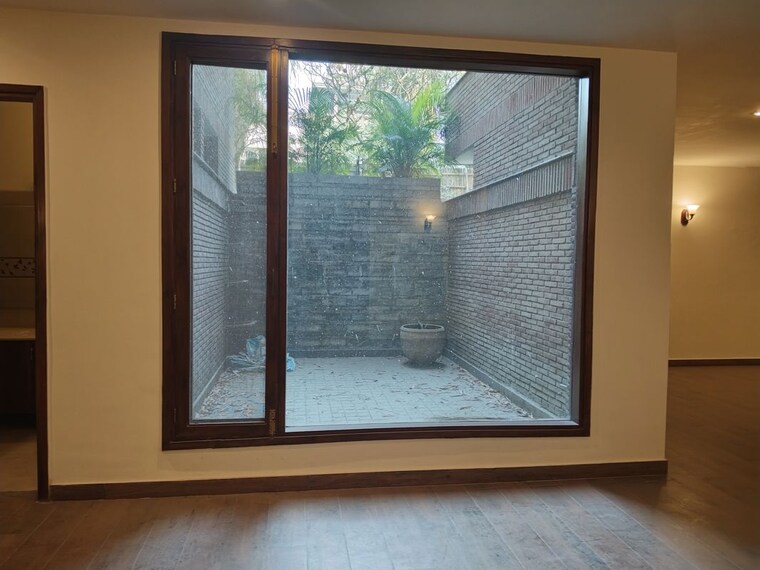 Room, vasant vihar 4 Bedroom 7500 Sq.Ft. Apartment In Vasant Vihar Delhi 10344669