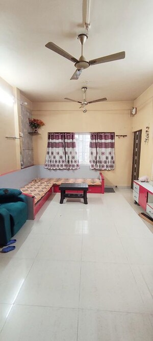 Living Room in 2 BHK Apartment at Sawant Vihar, Katraj – for Rent