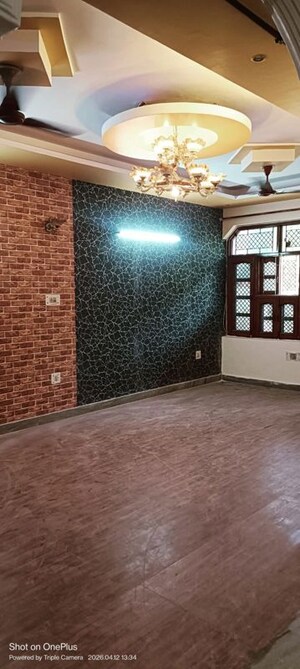 Room in 3 BHK Builder Floor at Green Fields Colony – for Sale