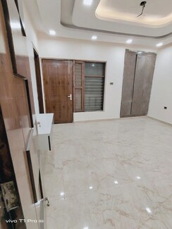 3 BHK + Pooja Room,Servant Room,Study Room,Extra Room,Basement,Store Room Builder Floor For Sale in Green Fields Colony