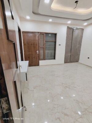 3 BHK Builder Floor For Sale in Green Fields Colony