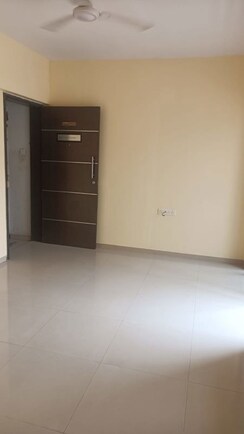 2 BHK + Pooja Room Apartment For Rent in Mantra Fifth Avenue
