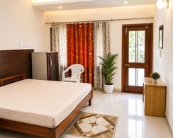 2 BHK + Pooja Room Builder Floor For Rent in Sector 38