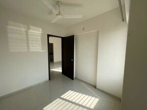 Room in 1.5 BHK Apartment at Sankla Satyam Niranjani, Hadapsar – for Rent