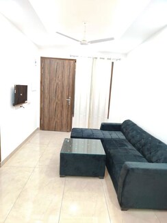 1 BHK Builder Floor For Rent in Medi City