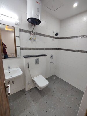 Team Area in 1 BHK Builder Floor at Medi City – for Rent