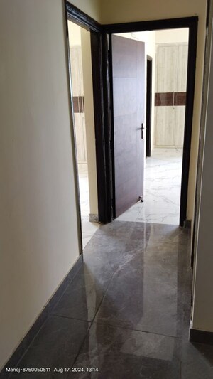 Building Lobby in 3.5 BHK Apartment at T And T Digitown Phase 1, Siddharth Vihar – for Rent