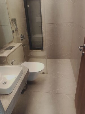 Bathroom in 4 BHK Apartment at L And T The Gateway, Sewri – for Sale